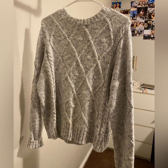 grey knit sweater - Picture 2 of 3